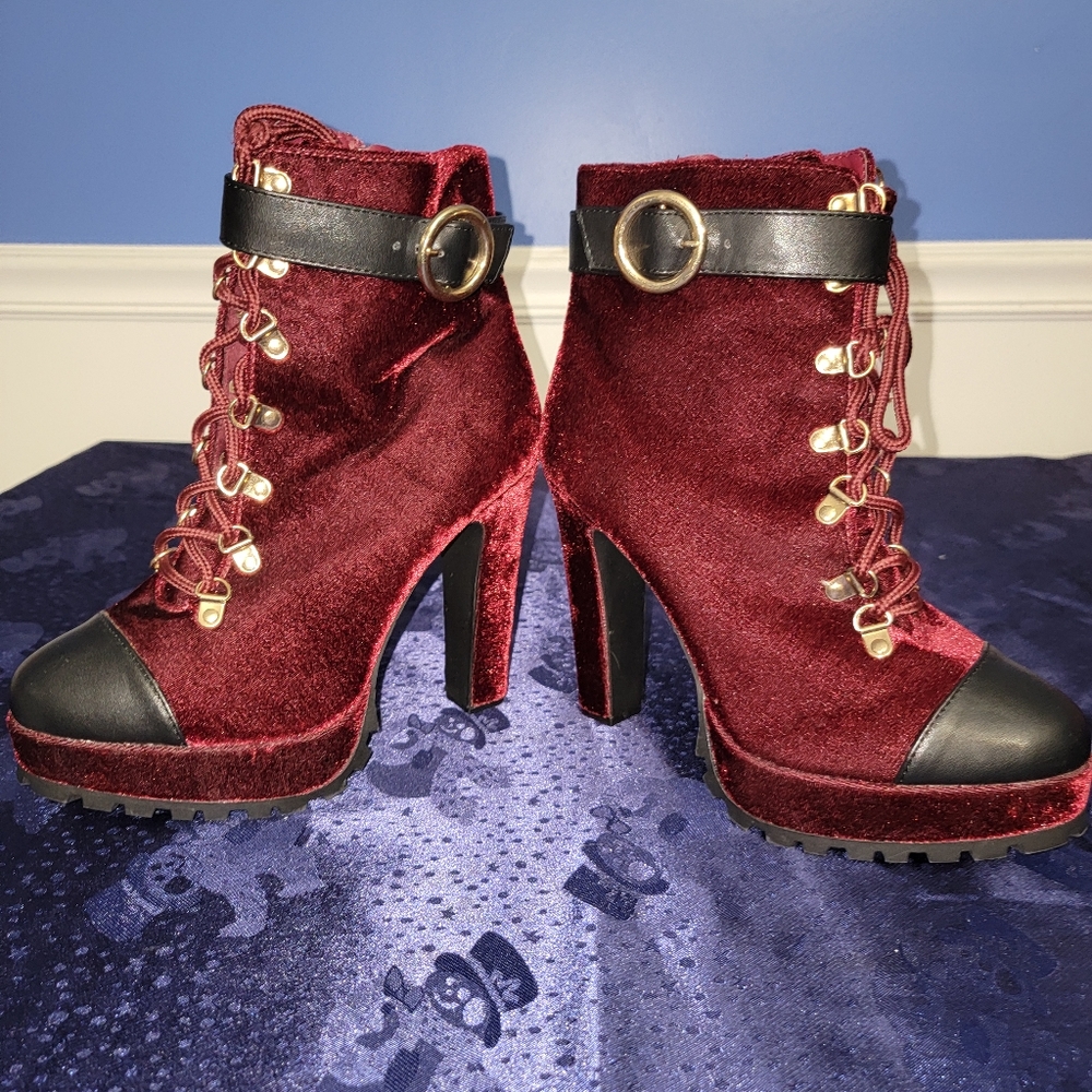 Ashkey Stewart Boots Velvet Burgundy
